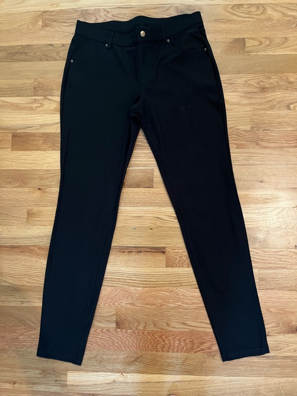 HUE Black Slim Ponte Pants Never Worn. Brand New L